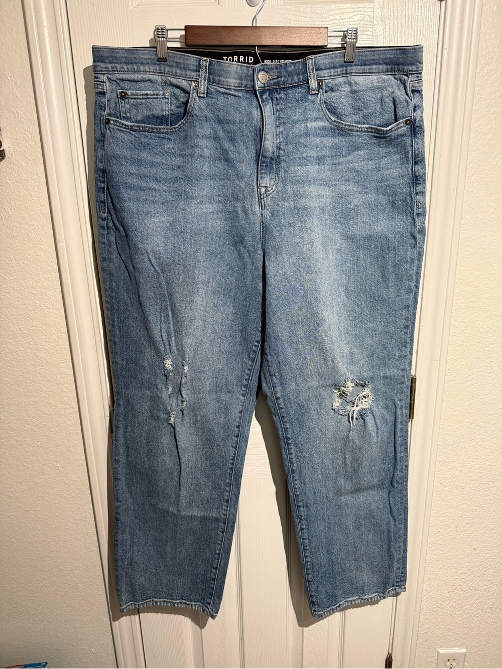 Torrid High-Rise Straight Jeans Size 22T